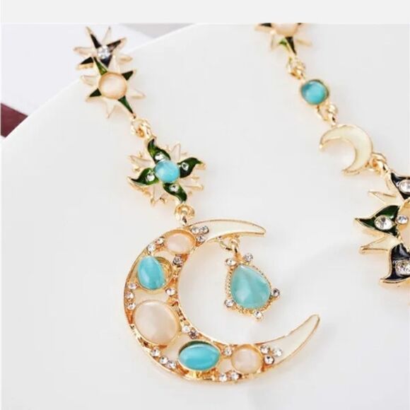 Celestial Moon & Star mis matched Earrings - Picture 2 of 4